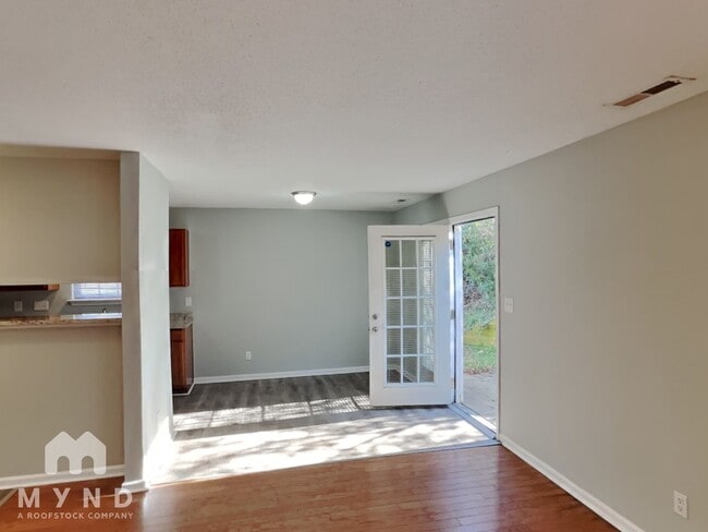 Photo - 10922 Olde English Dr