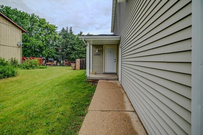 Photo - 2305 McKenna Blvd