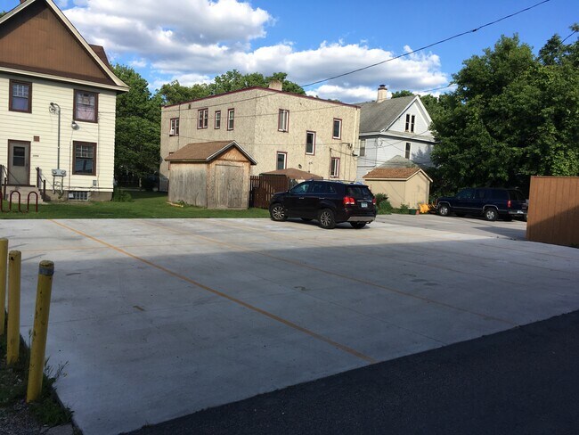 Photo - 3204 Minnehaha Ave Unidad 2