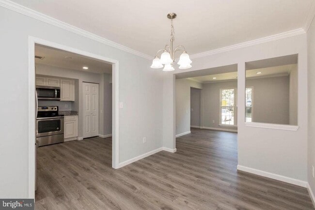 Photo - 2513 Robinson Pl