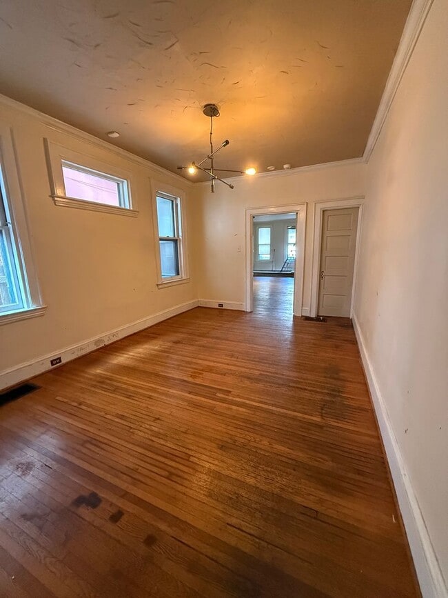 Photo - Spacious 4 bedroom House