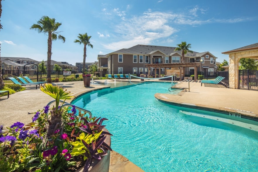 Avenues at Creekside, New Braunfels Texas