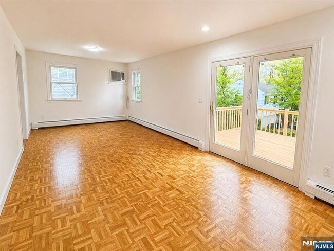 Photo - 1106 Bromley Ave