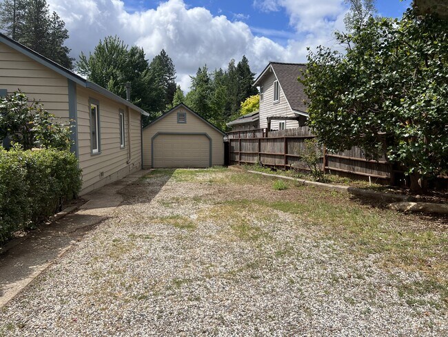 Photo - 507 Butler St