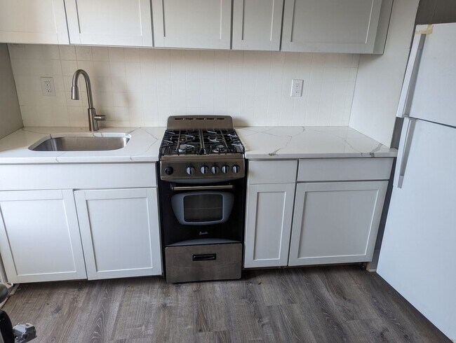 Photo - 20 W 2nd Ave Unit Apartment 6