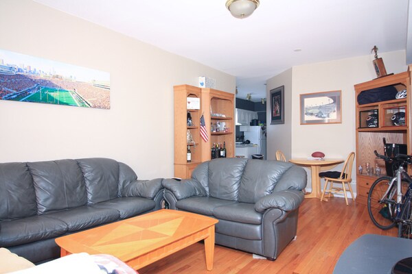 Photo - 2455 N Ashland Ave Unit 2