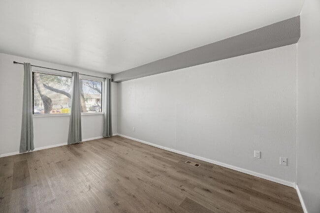 Photo - 2 bd/1.5 ba Fort Collins townhouse Unit 1