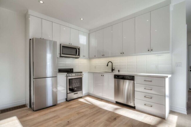 Photo - 429 Brock Ave Unit Main