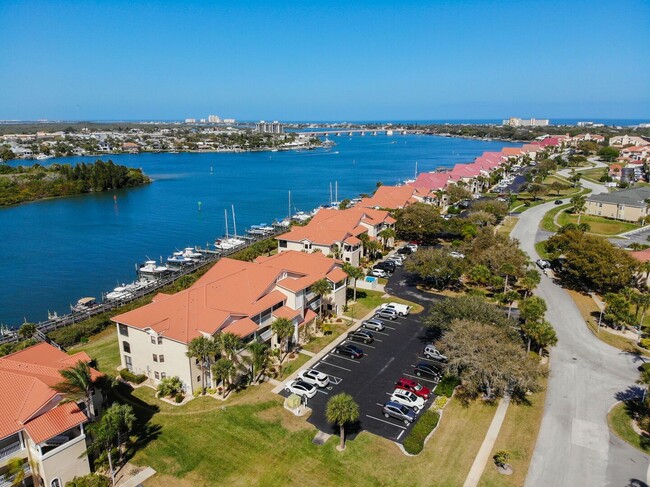 Beautiful 2 Bedroom 2 Bath Waterfront Bouc... - Beautiful 2 Bedroom 2 Bath Waterfront Bouc... Rental