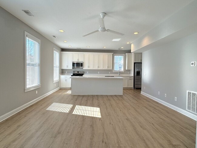 Photo - 9 Hanover St