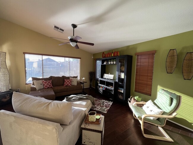 30091 N Maravilla Dr