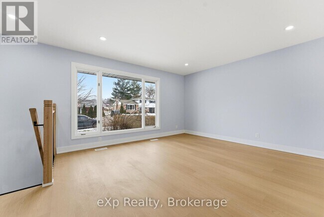Photo - 19 Alfred Dr