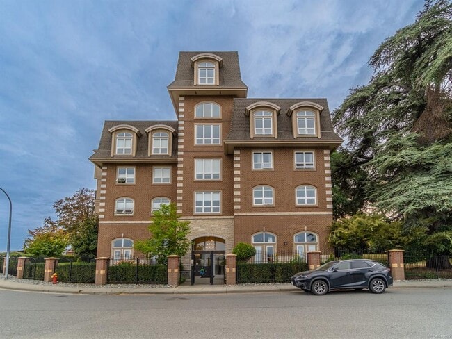 Photo - 104 Esplanade