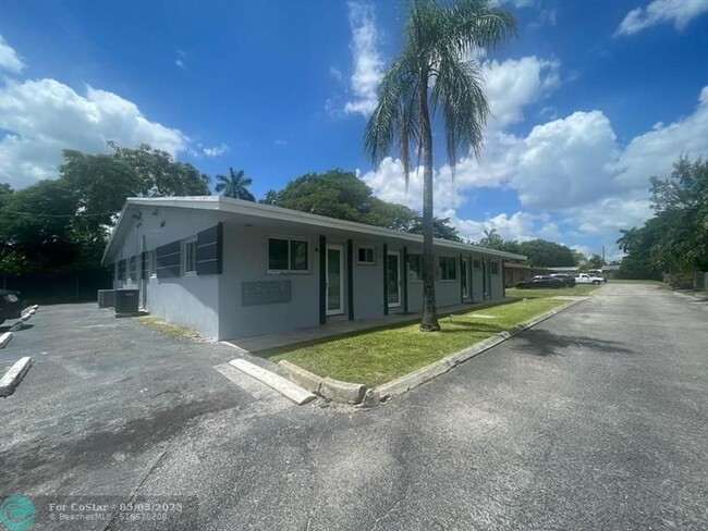 Photo - 4655 SW 33rd Ave Apartamento Unidad 1