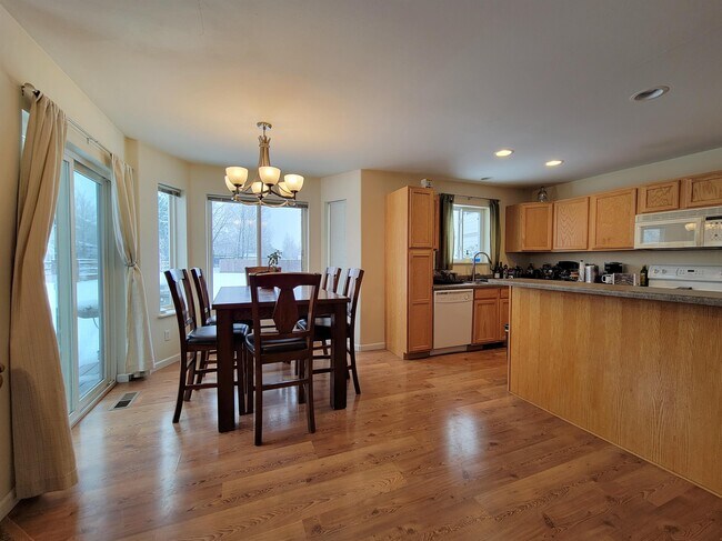 Photo - 184 Droulliard Ave