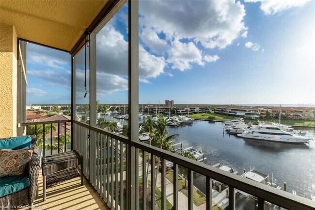 3313 Sunset Key Cir Unit 402