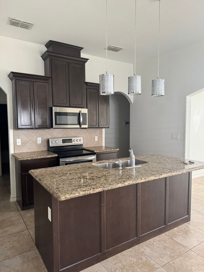 Photo - 212 Sandhill Oak Dr