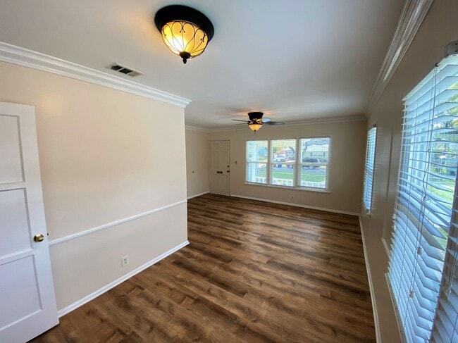 Photo - 14509 Cullen St