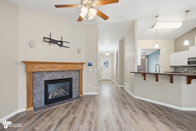 Photo - 3 BEDROOM | 2 BATHROOM | 2 CAR GARAGE