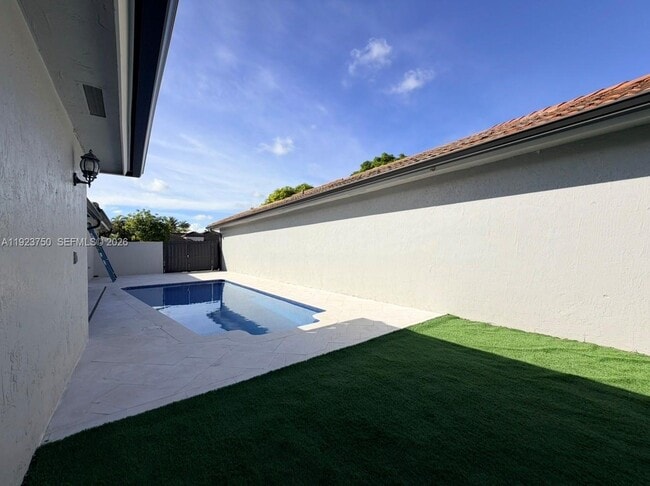 Building Photo - 11361 SW 145th Ave