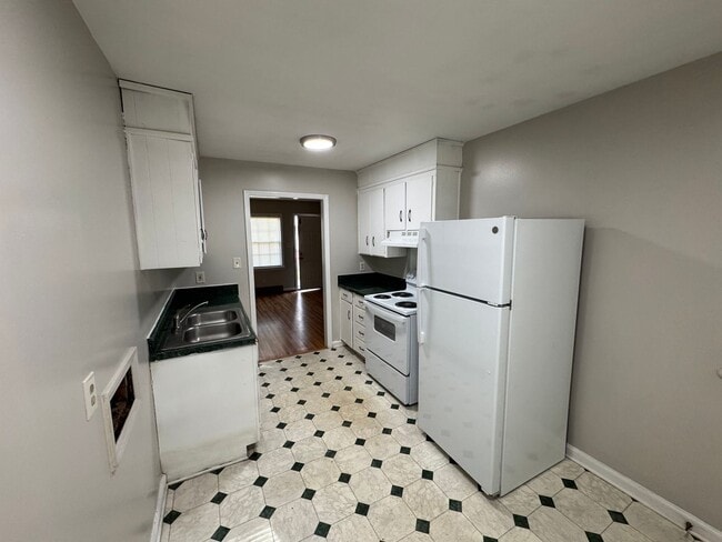 Photo - 3436 Washburn Ave