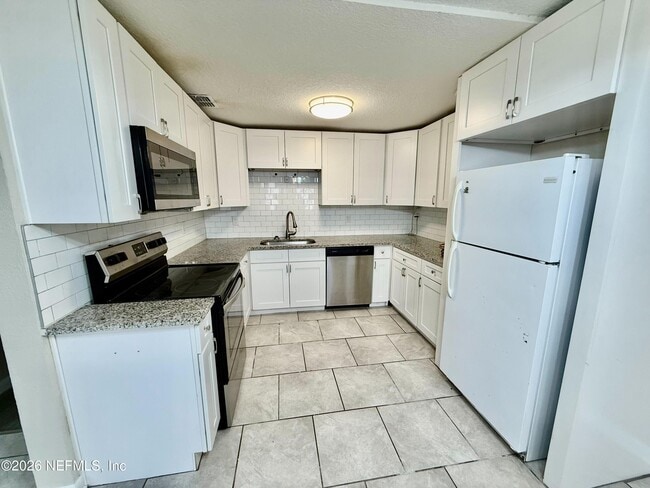 Photo - 1354 Stimson St