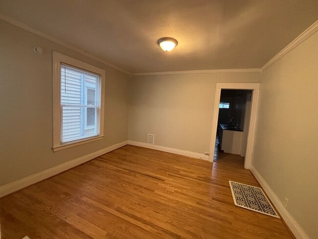 Photo - 117-119 Whittier Ave. Unit 117 Whittier Ave - FL 1