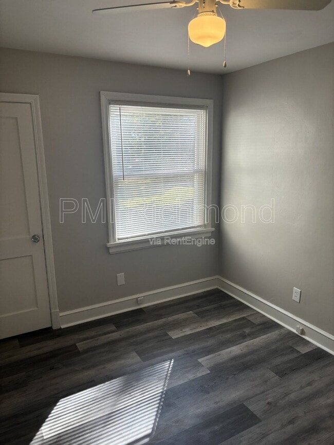 Photo - 5231 Rockland Rd