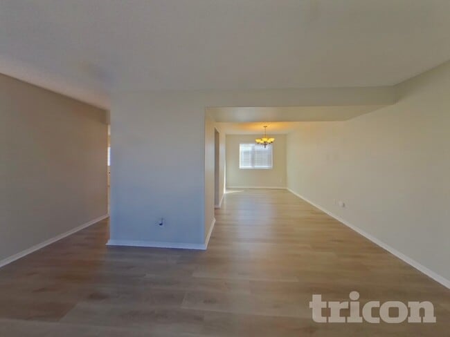 Photo - 862 Marshall Dr