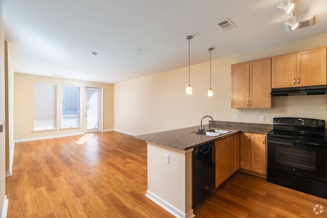1BR, 1 BA - 810SF - Residence at University Hills