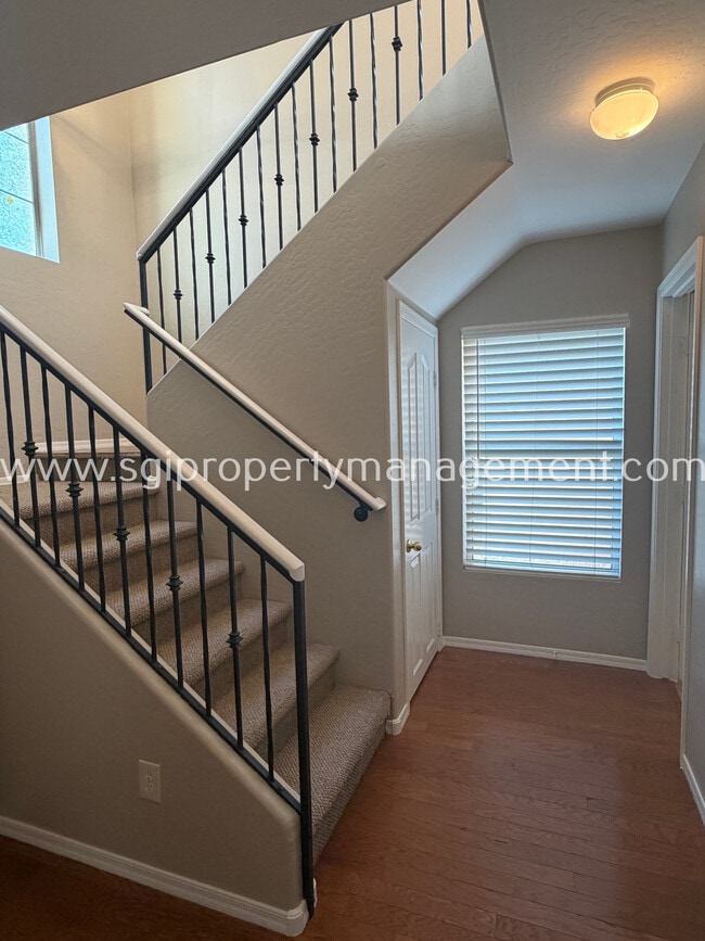 Photo - 156 W Campbell Ct