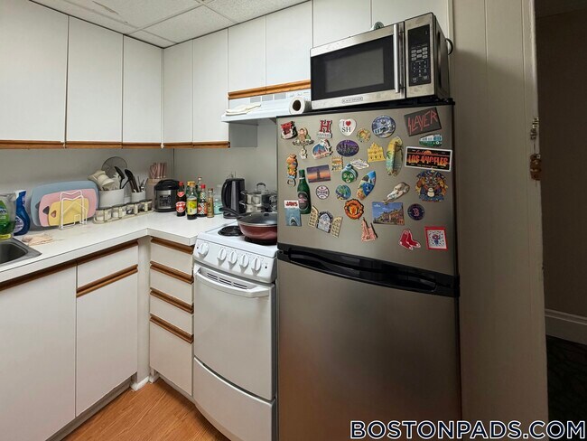 62 Boylston St Unit 704