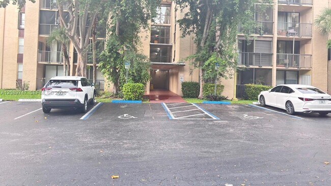 Photo - 14401 N Kendall Dr Unit 301N