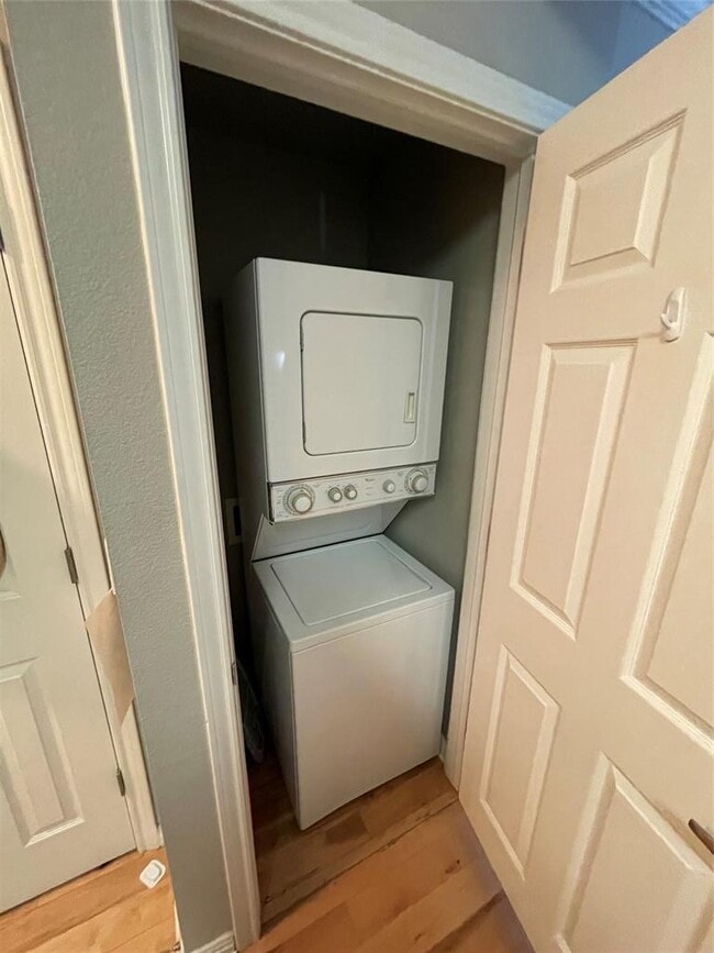 Photo - 2502 Leon St Unit 207