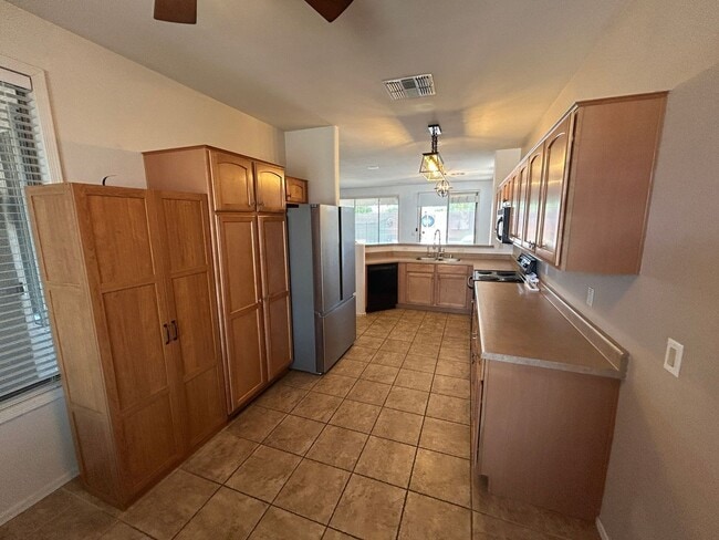 Photo - 1676 S 159th Ave