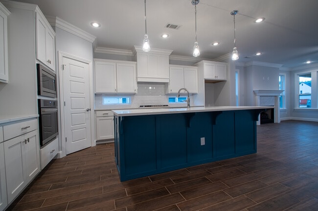 Photo - 1431 Water Way Dr