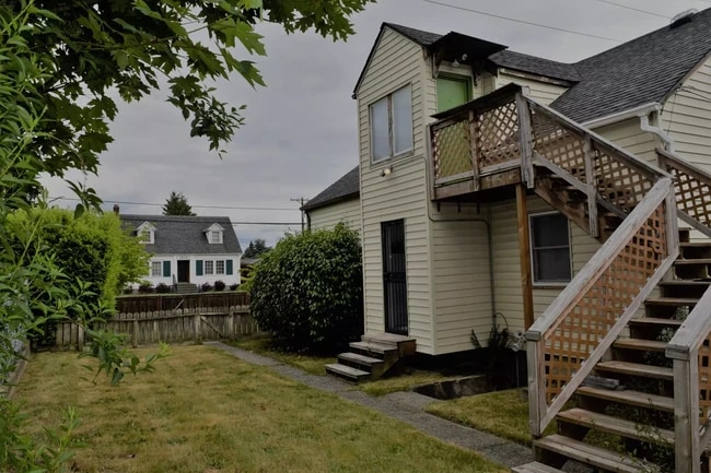 Photo - 1901 N Washington St Townhome