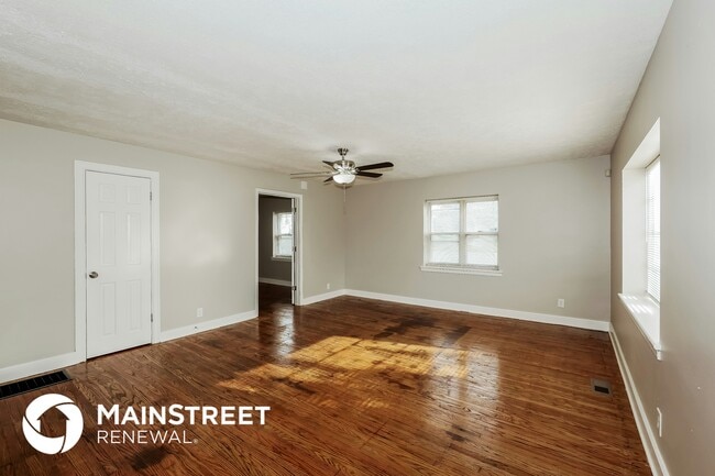 Photo - 7 N Irwin St