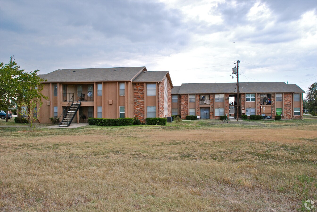 Westview Apartments - Westview Apartments