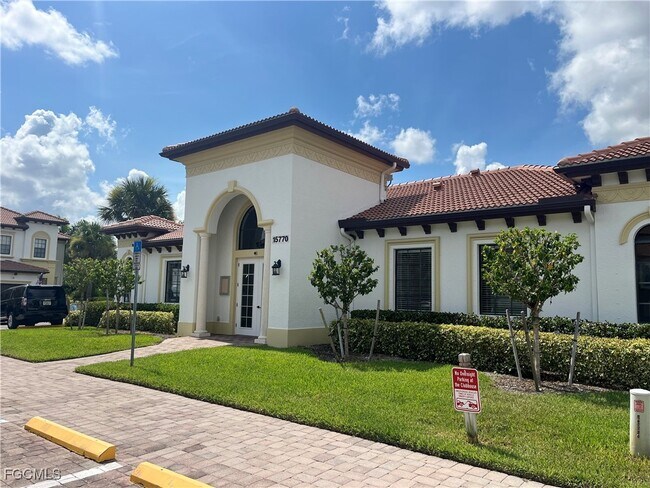 Photo - 9453 Montebello Way Unidad 103