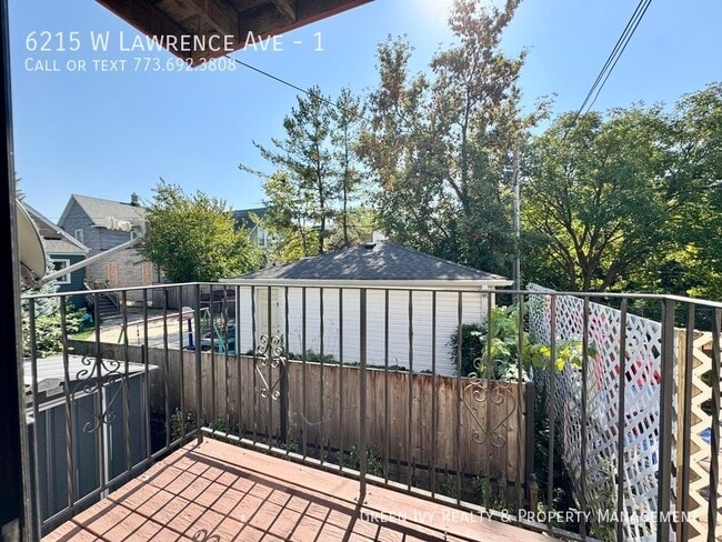 Building Photo - 6215 W Lawrence Ave Unit 1
