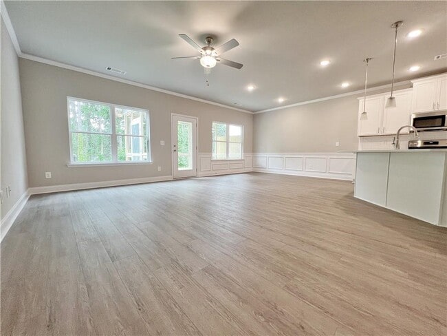1446 Fern Ridge Ln