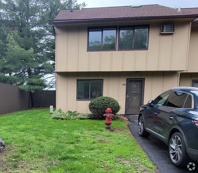 Building Photo - 44 Hudson Heights Dr Rental