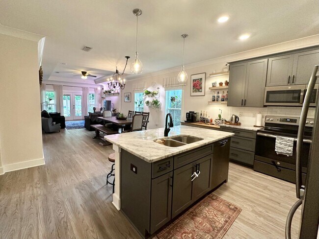 Photo - 927 Pocahontas Dr