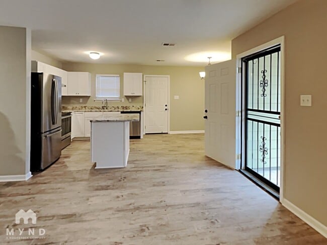 Photo - 3385 Reynard Rd