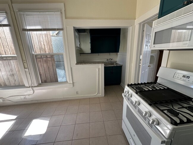 Photo - 438-440 Castro Street (7028rc) Unit 438