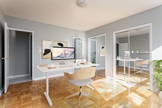 Photo - 159-221 Russell Hill Rd