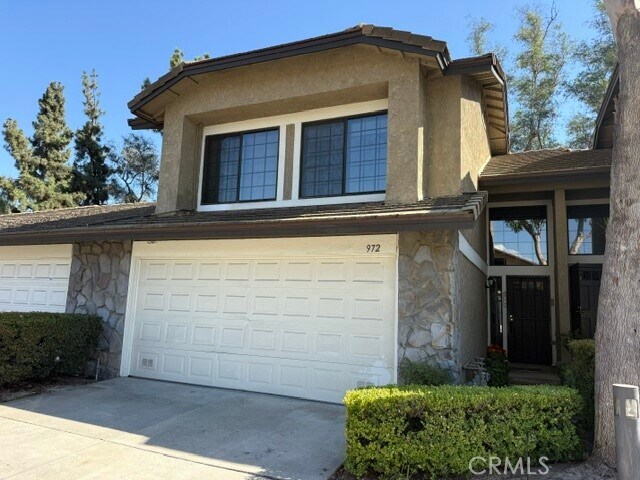 Building Photo - 972 Sandstone Dr