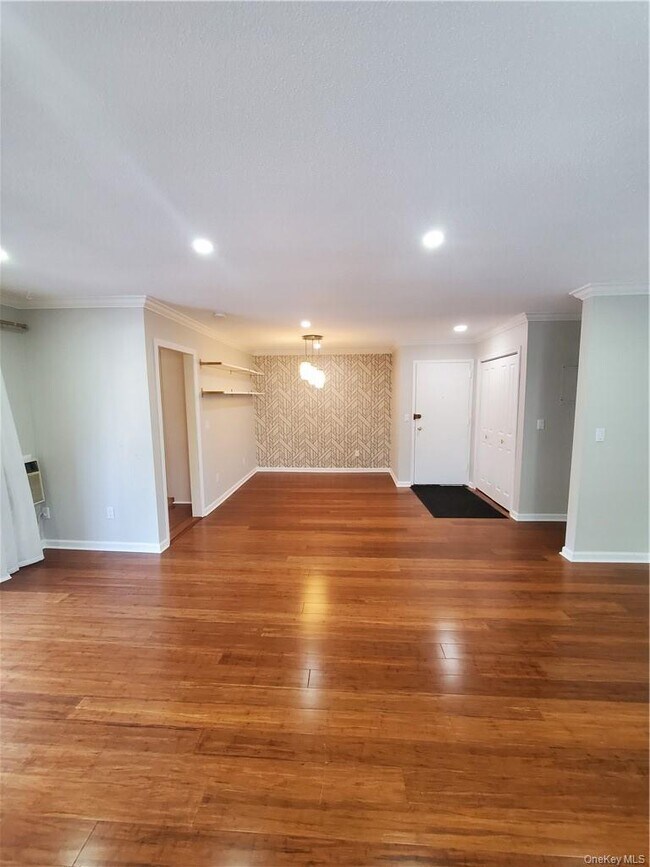 Photo - 972 Sierra Vista Ln