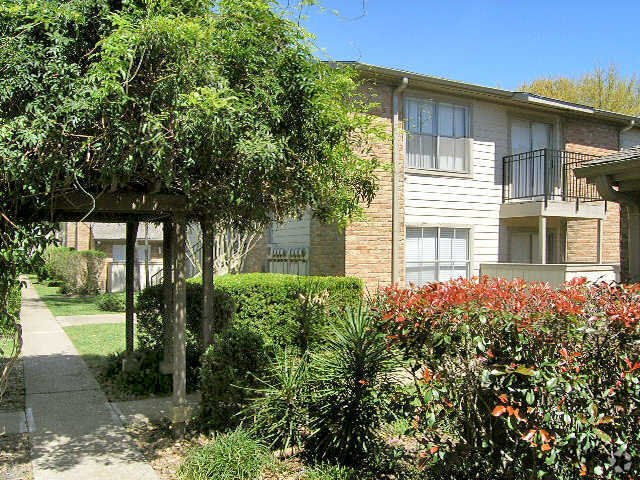 Building - The Edison